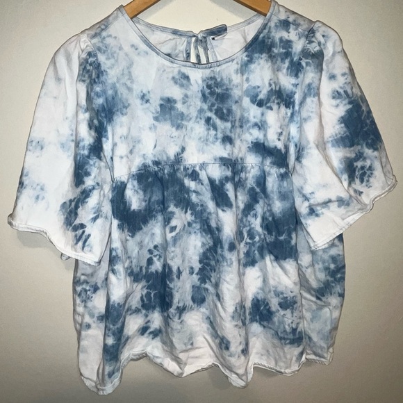 Old Navy Tops - Large Denim Wash Baby Doll Tee Old Navy Women's